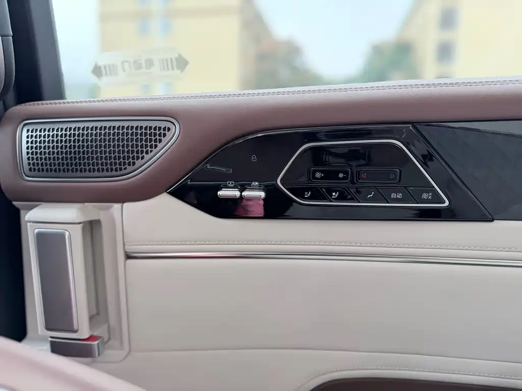 BYD Xia — миниатюра 22