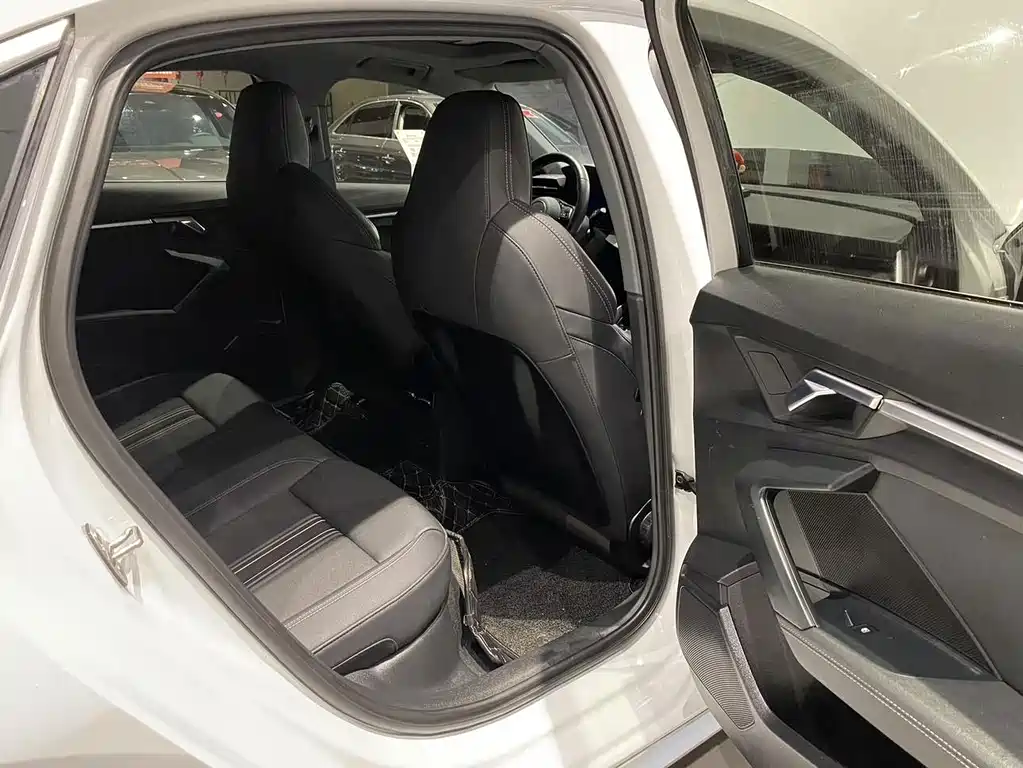 Audi A3 — миниатюра 10