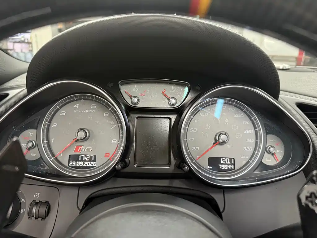 Audi R8 — миниатюра 13