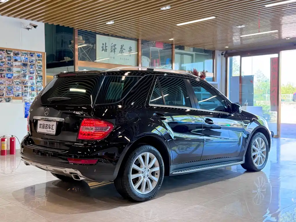 Mercedes-Benz M-Class — миниатюра 6