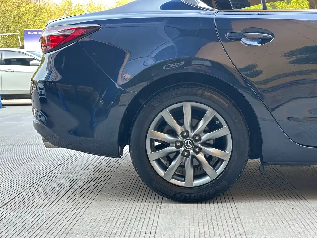 Mazda Atenza 2020 2.0L Luxury