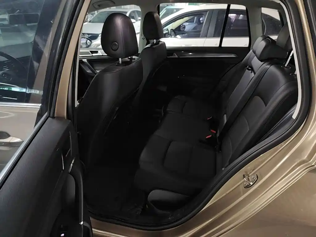 Volkswagen Golf Sportsvan — миниатюра 13