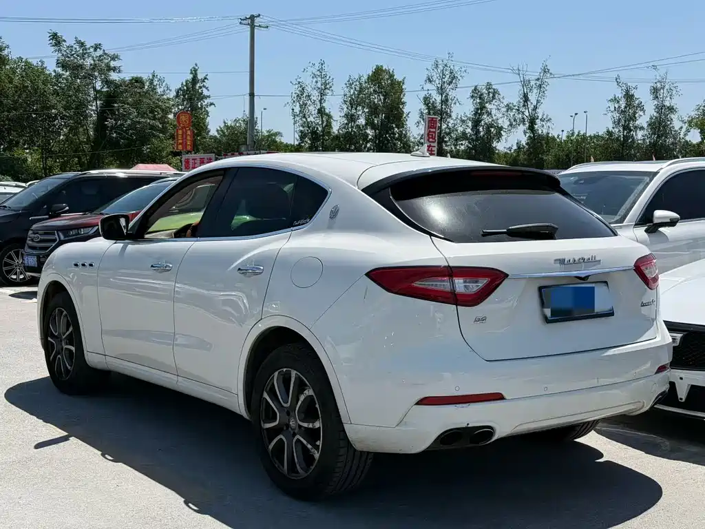 Maserati Levante — миниатюра 3
