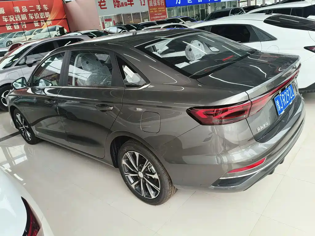 Geely Emgrand — миниатюра 7