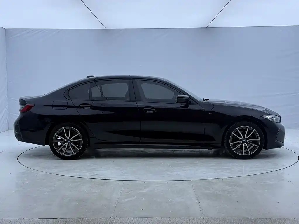 BMW 3 Series — миниатюра 7