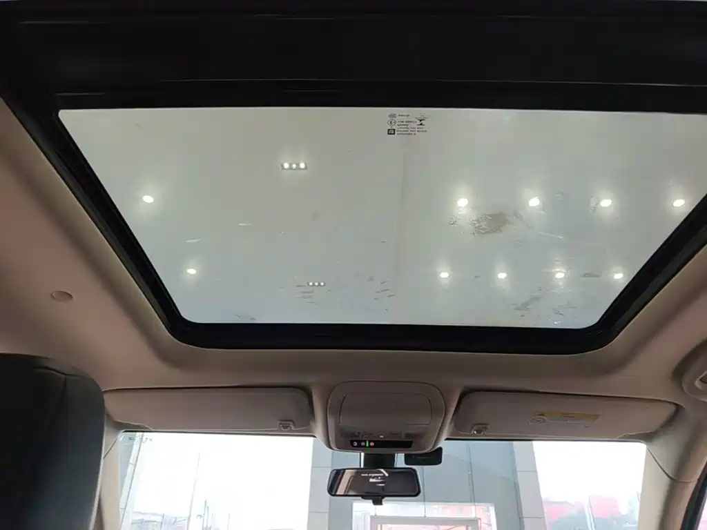 Cadillac XT5 — миниатюра 18