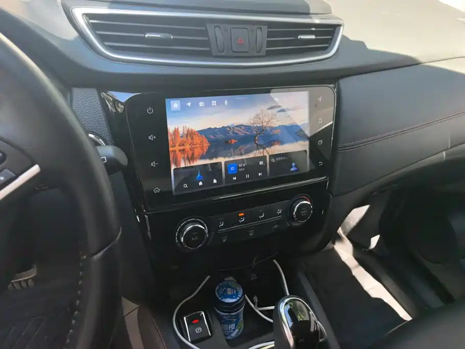 Nissan Qashqai — миниатюра 13