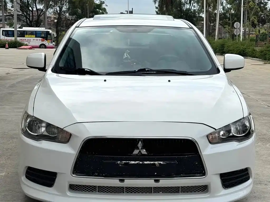 Mitsubishi Lancer EX — миниатюра 2