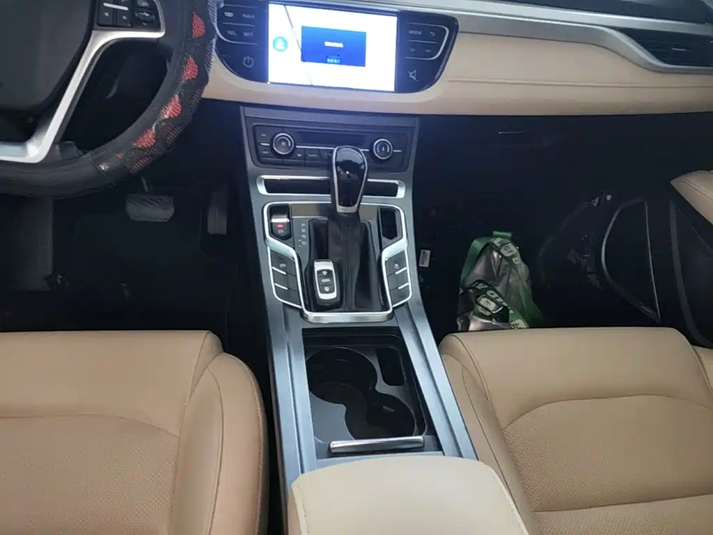 Geely Emgrand — миниатюра 14