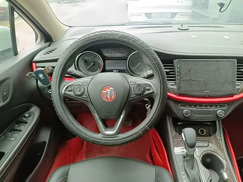 Buick Verano — миниатюра 11