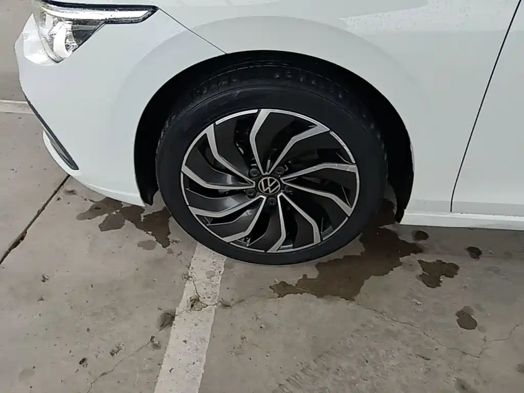 Volkswagen Golf — миниатюра 21