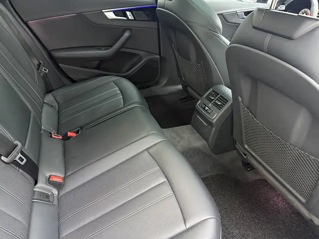 Audi A4L — миниатюра 19