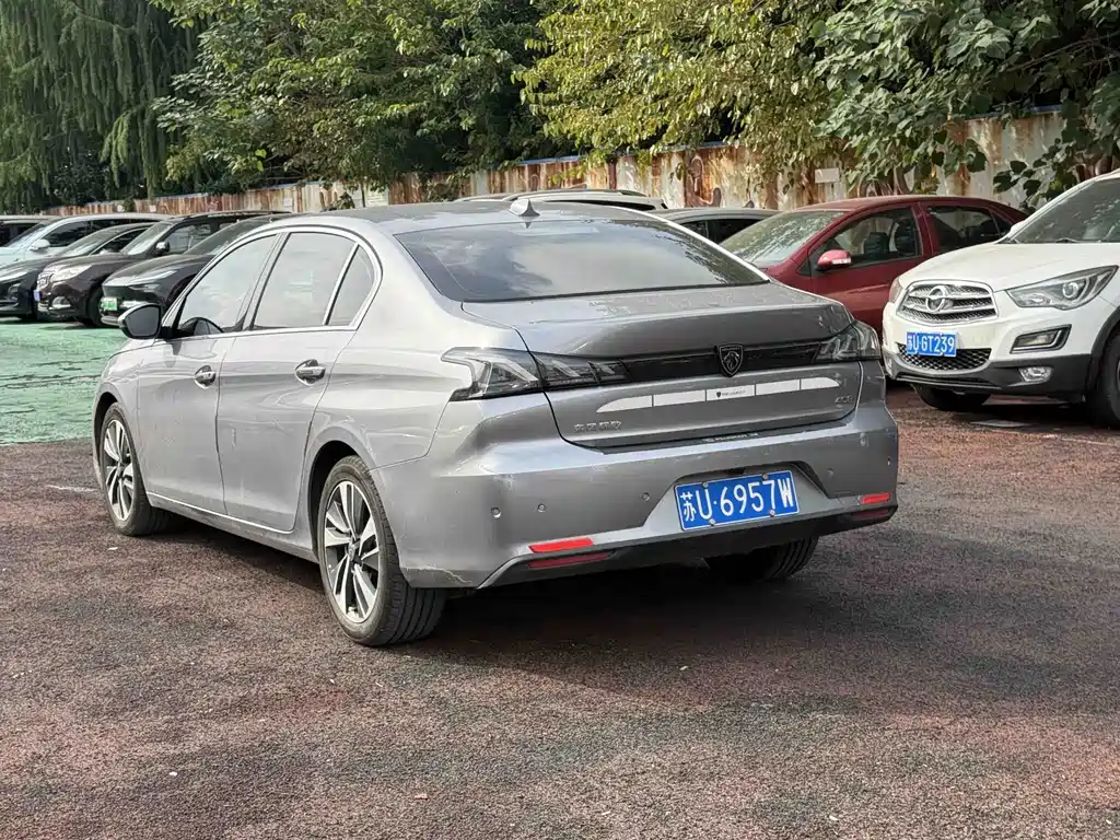 Peugeot 408 — миниатюра 6