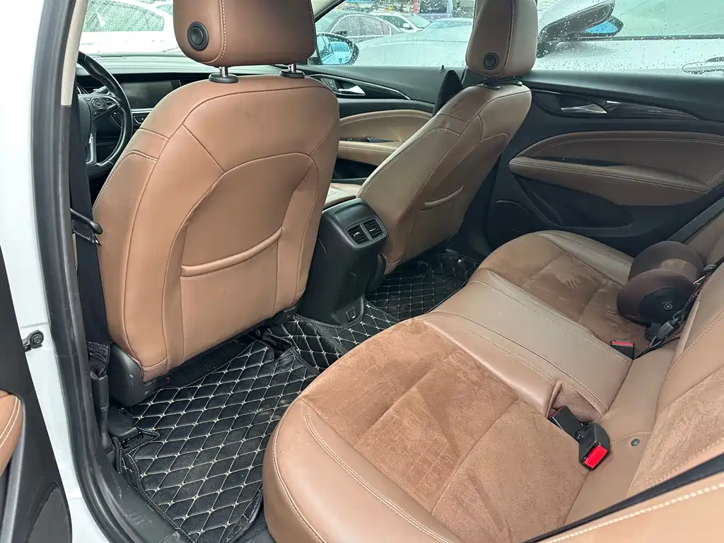 Buick Regal — миниатюра 5