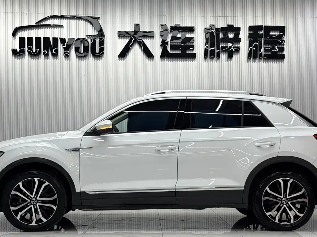 Volkswagen T-Roc — миниатюра 7