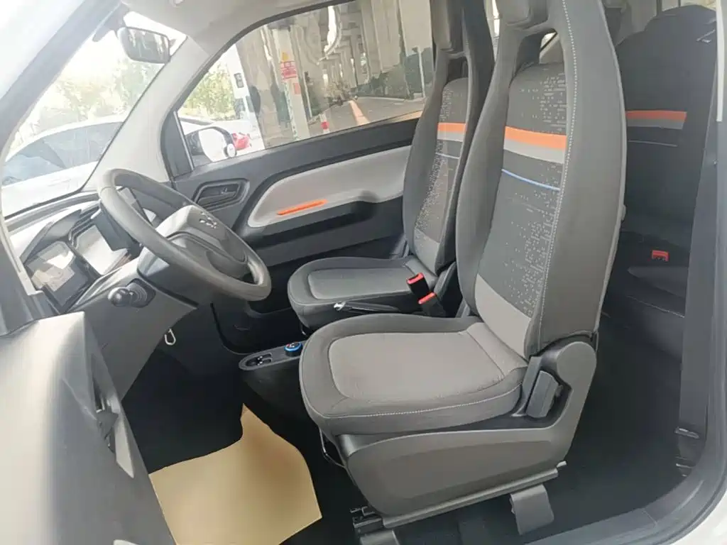 Wuling MINIEV — миниатюра 15
