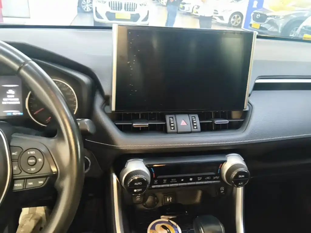 Toyota Wildlander — миниатюра 13