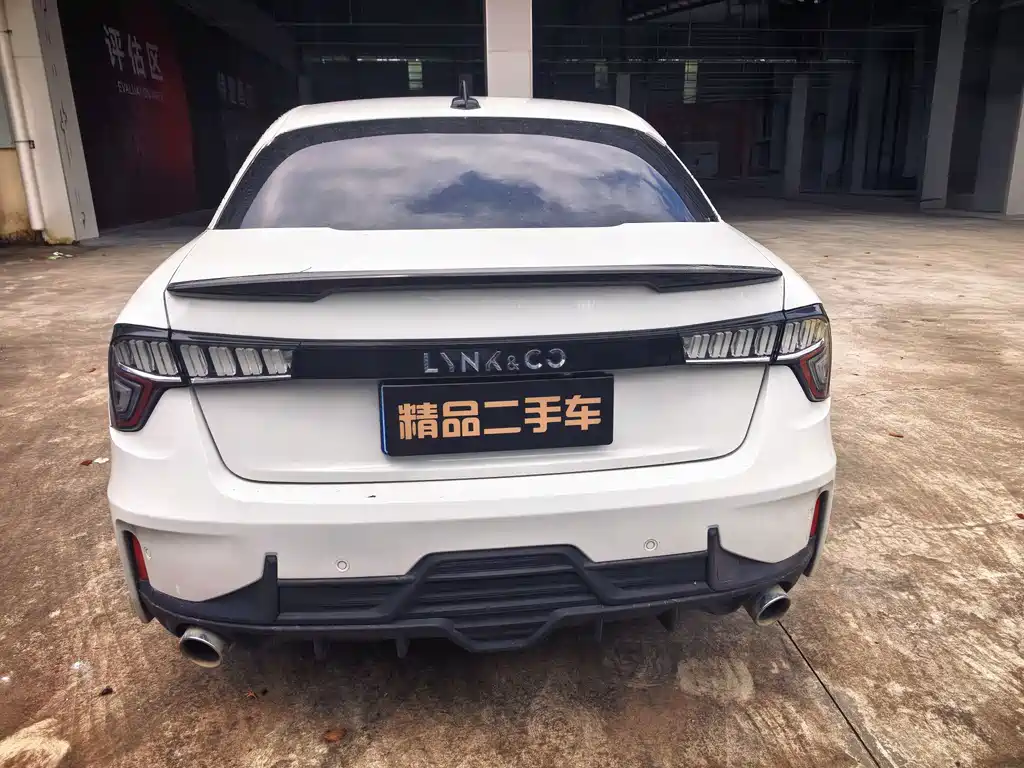 Lynk & Co 03 — миниатюра 8