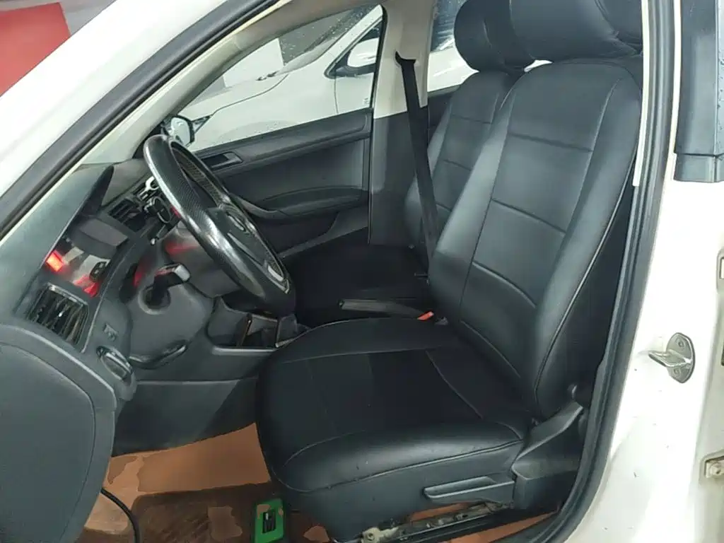 Volkswagen Santana — миниатюра 15