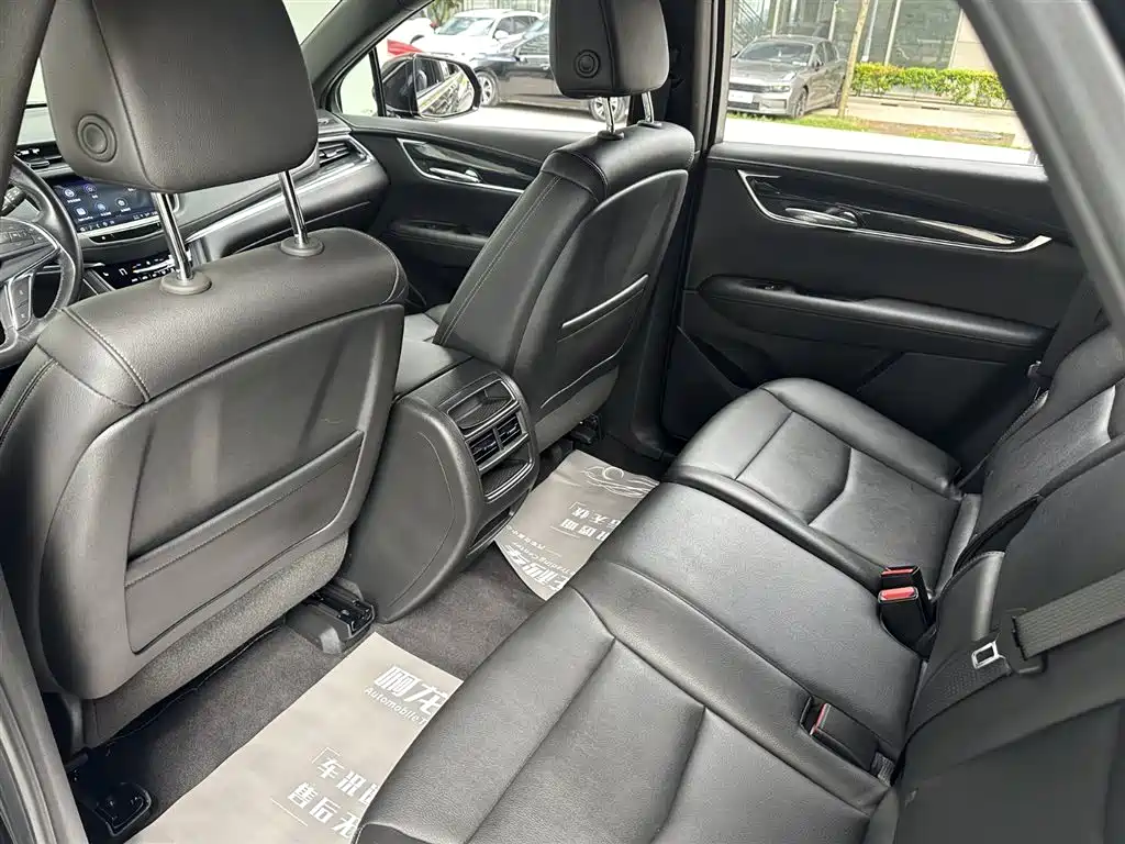 Cadillac XT5 2022 2.0T Luxury