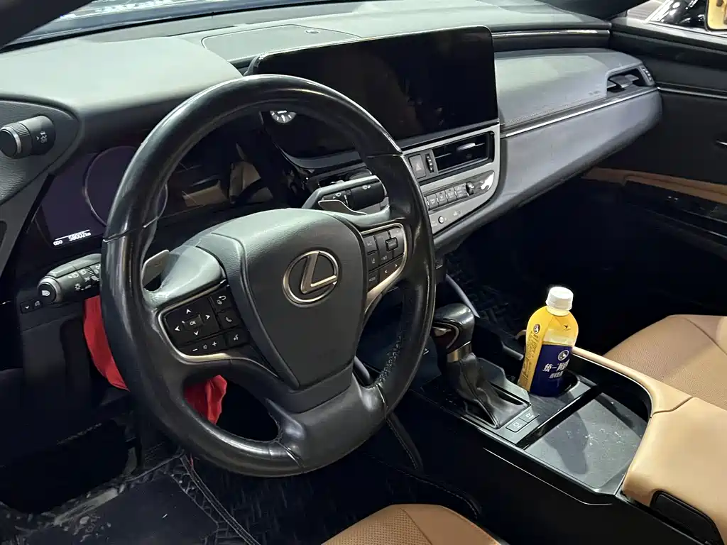 Lexus ES — миниатюра 5