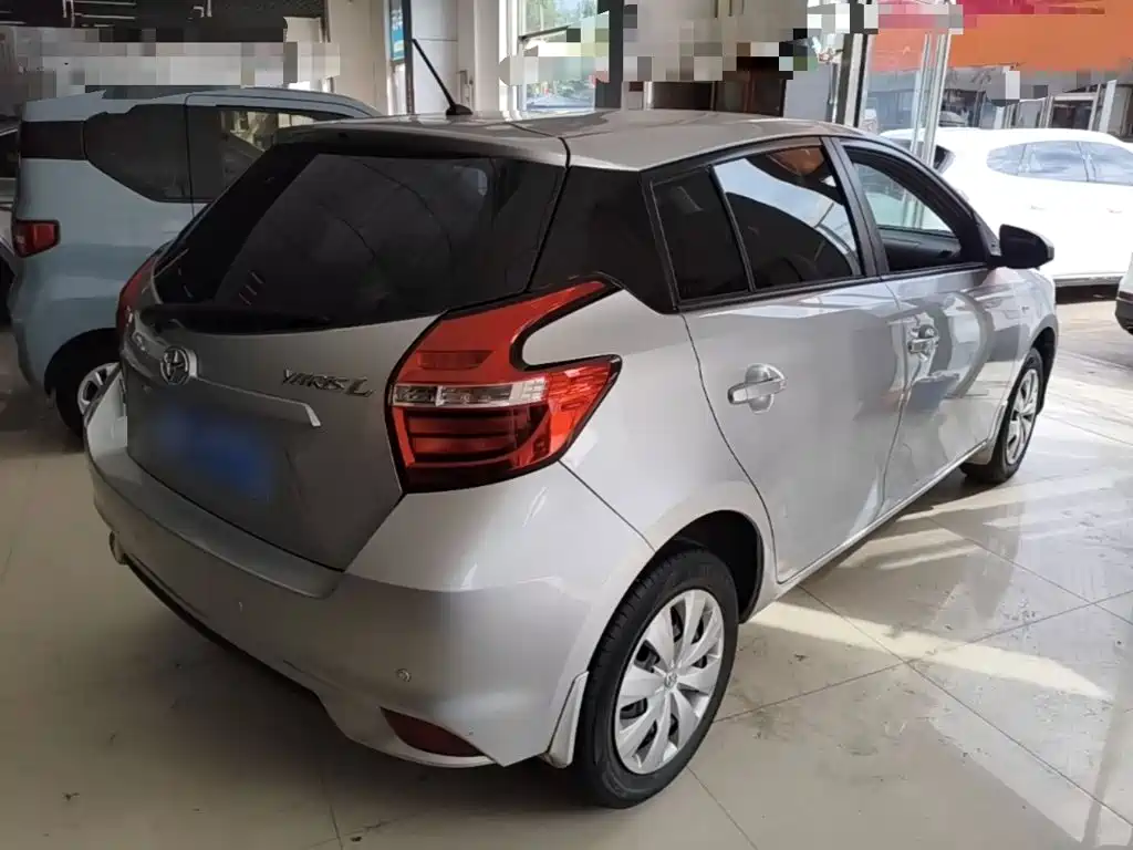 Toyota Yaris L — миниатюра 7