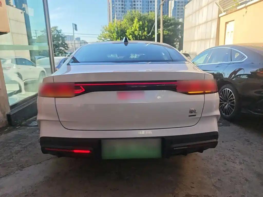 BYD Qin L — миниатюра 6