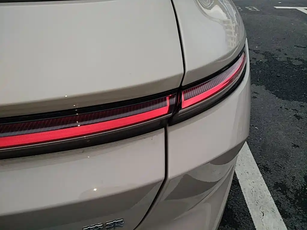 NIO ET5T — миниатюра 8