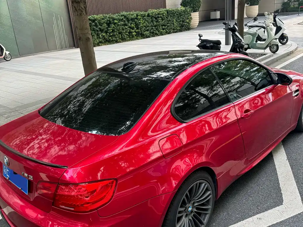 BMW M3 2010 M3 25