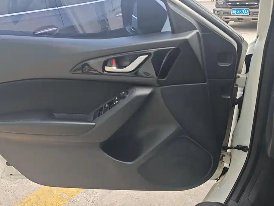 Mazda 3 Axela — миниатюра 7