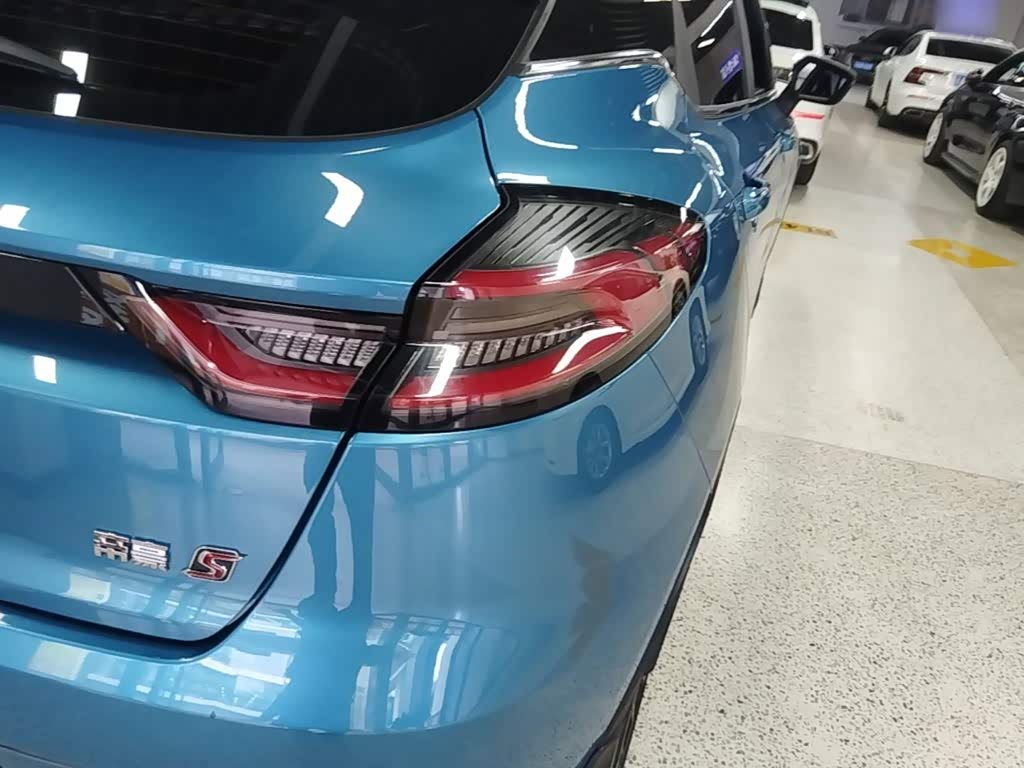 Geely Emgrand S 1.4 л 2022 г. Голубой, пробег 48400 км