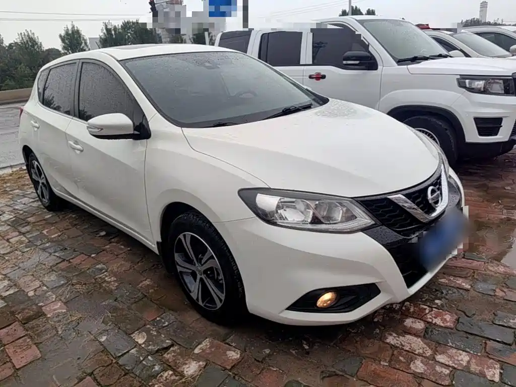 Nissan Tiida — миниатюра 4