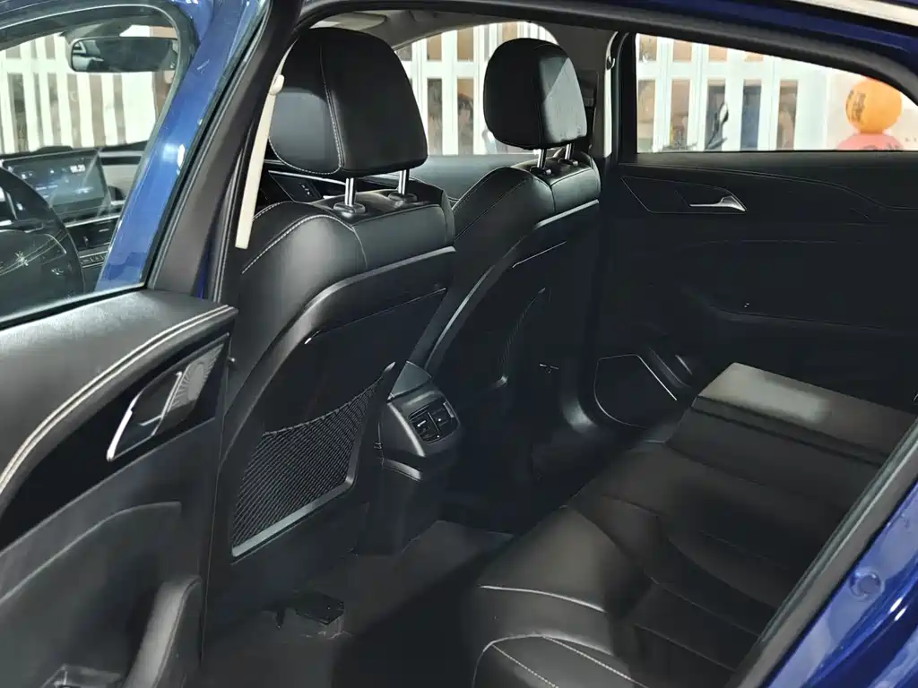 Hongqi H5 2018 30TD