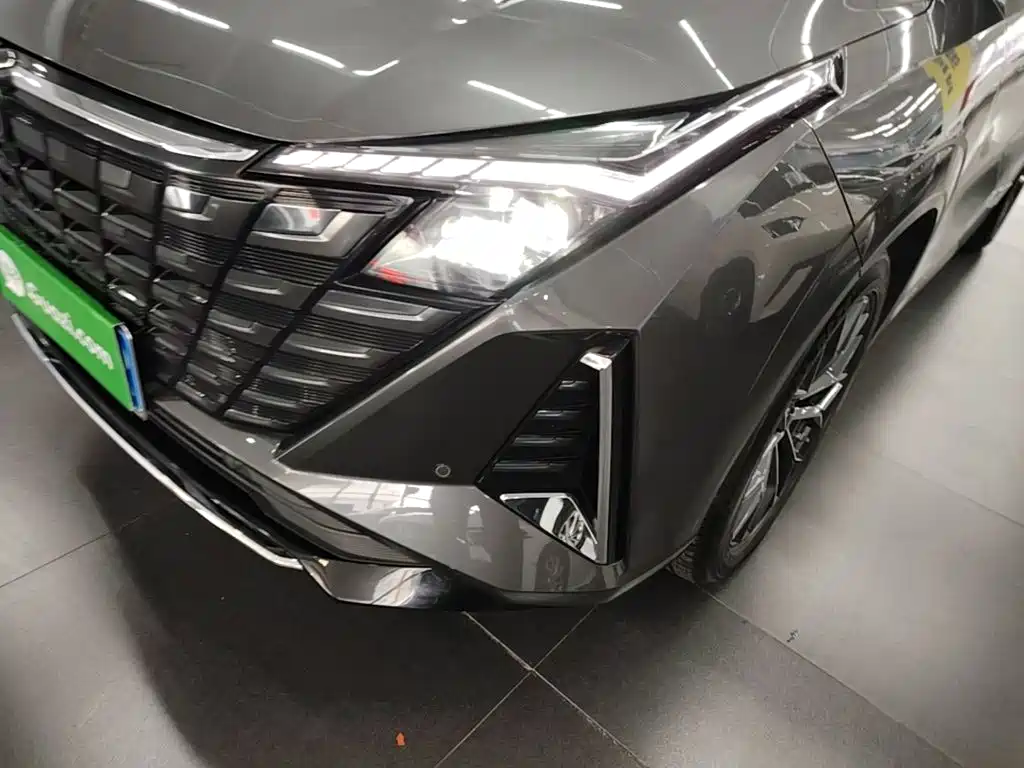 Changan UNI-Z — миниатюра 24