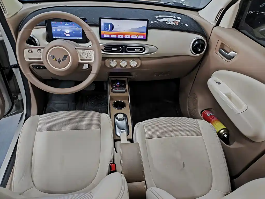 Wuling MINIEV — миниатюра 9