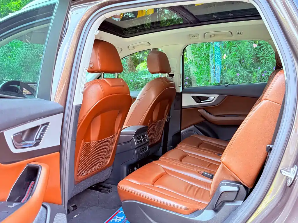 Audi Q7 — миниатюра 13