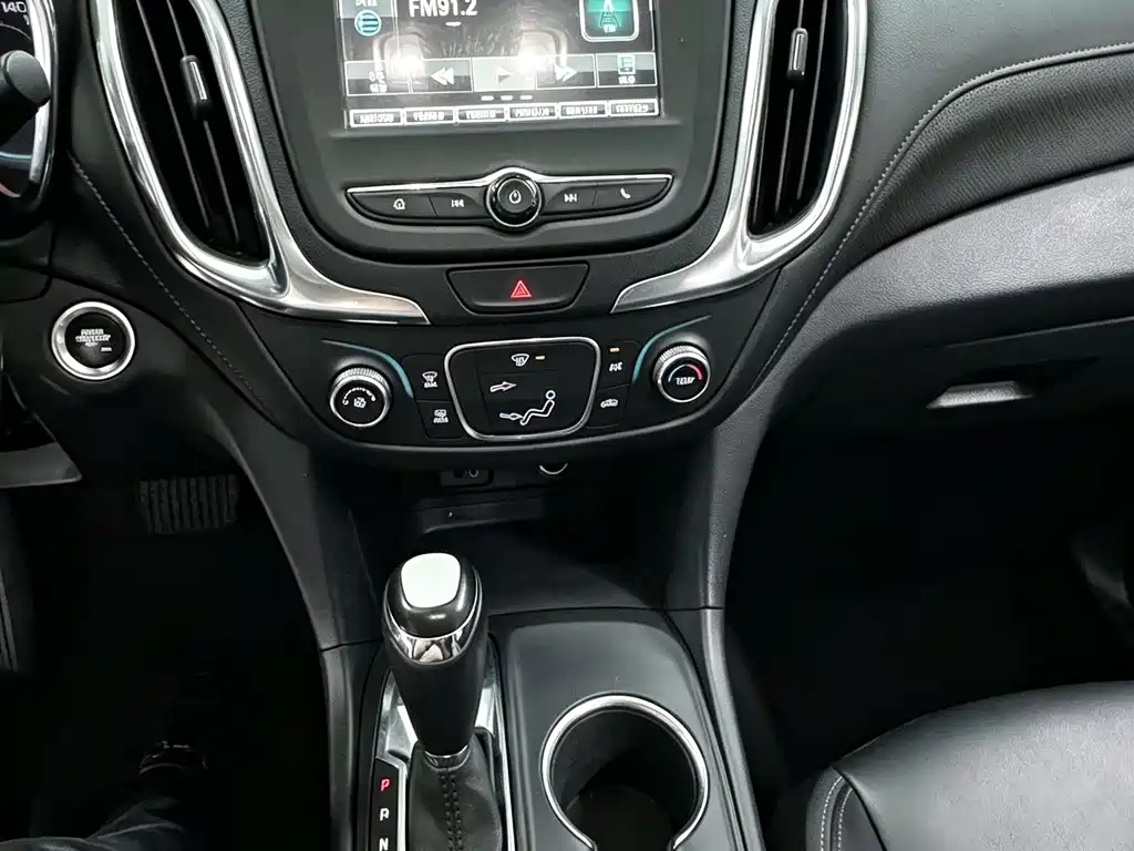 Chevrolet Equinox — миниатюра 11
