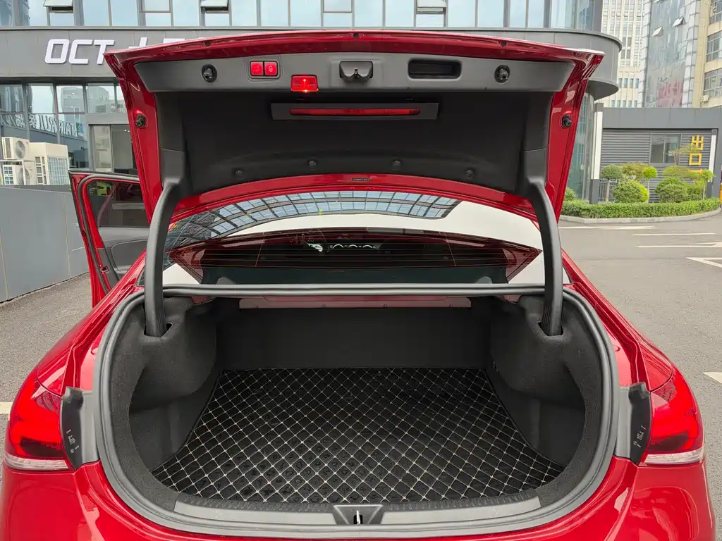 Mercedes-Benz A-Class — миниатюра 15