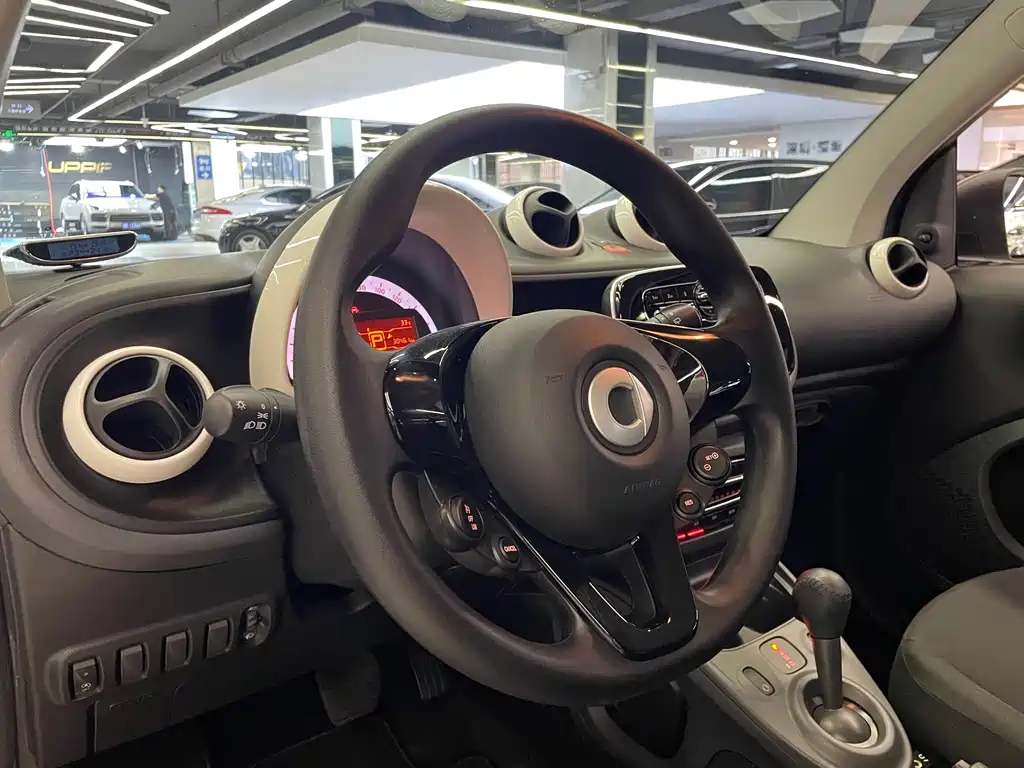 smart Smart Fortwo — миниатюра 17
