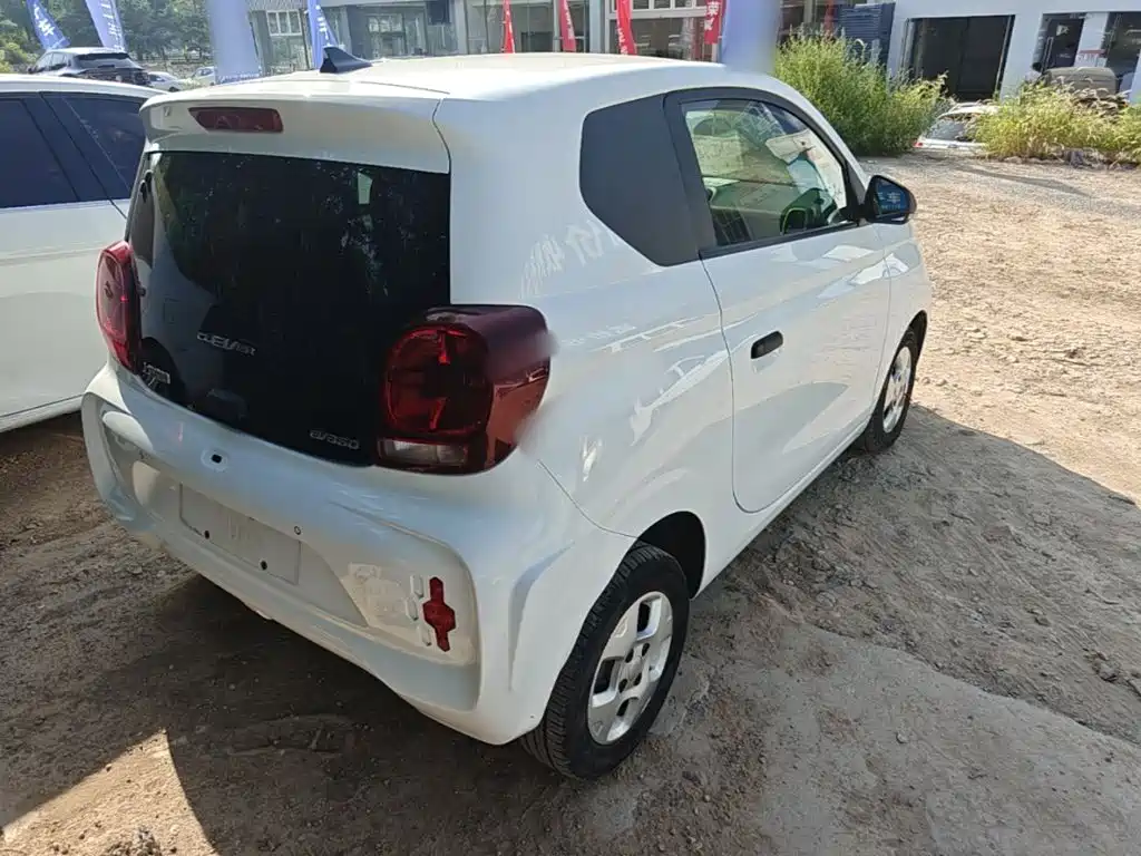 Roewe Clever — миниатюра 7