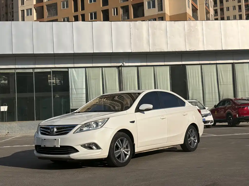 Changan Eado — миниатюра 3