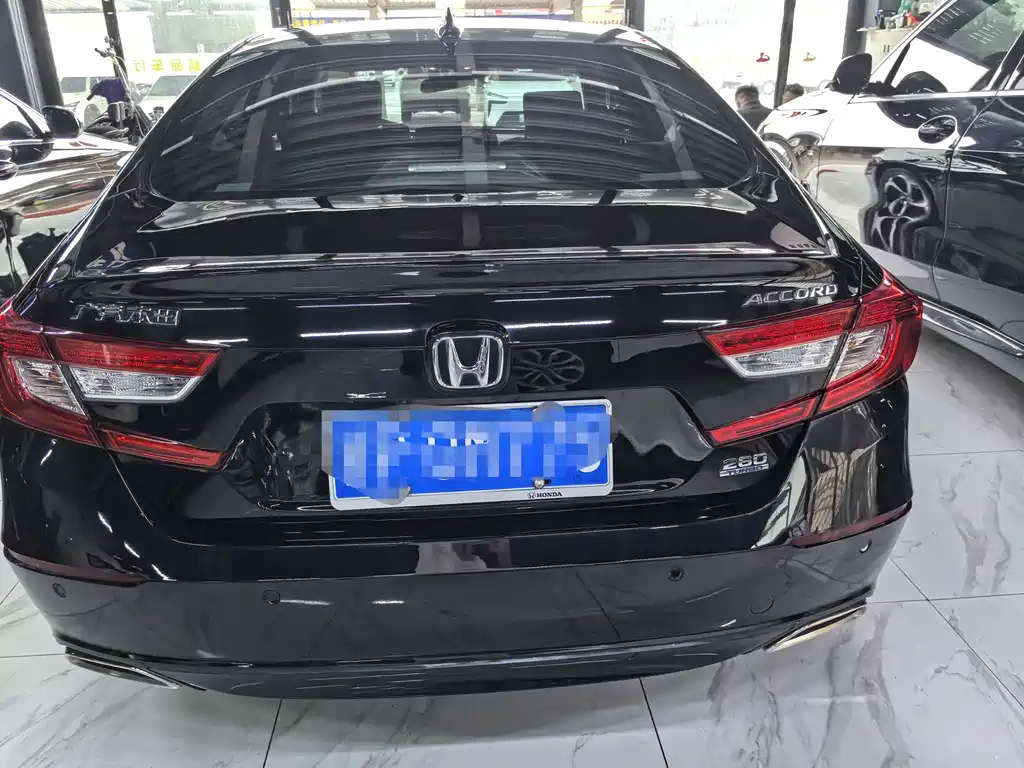 Honda Accord — миниатюра 5
