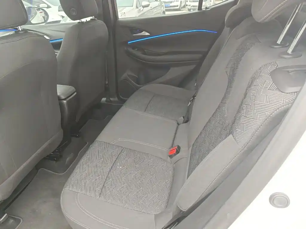 Buick Encore GX — миниатюра 17