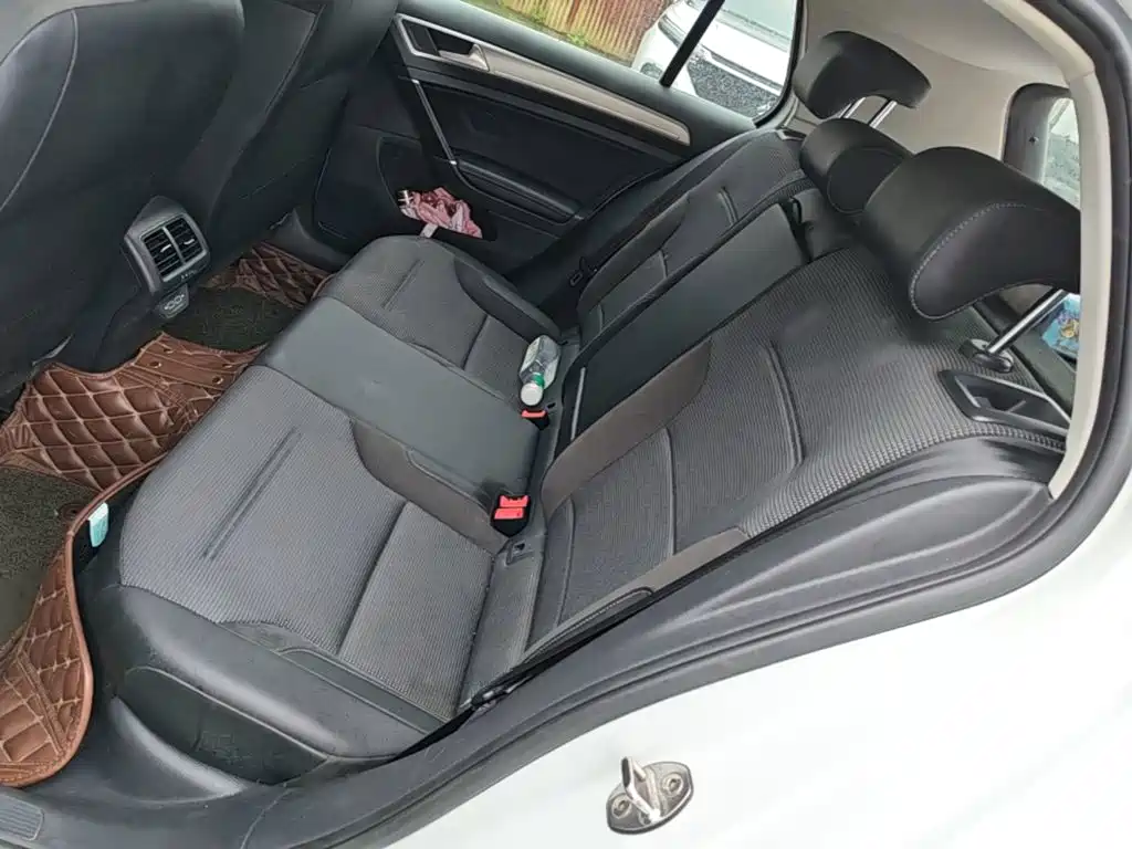 Volkswagen Golf — миниатюра 17