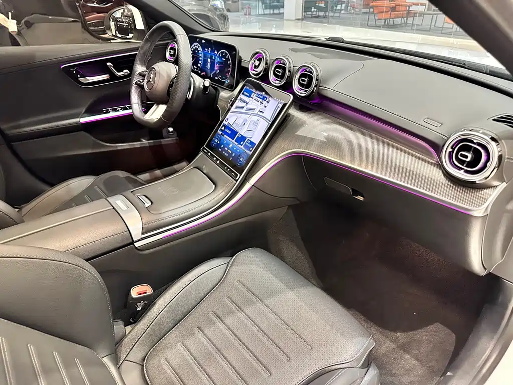 Mercedes-Benz C-Class — миниатюра 16