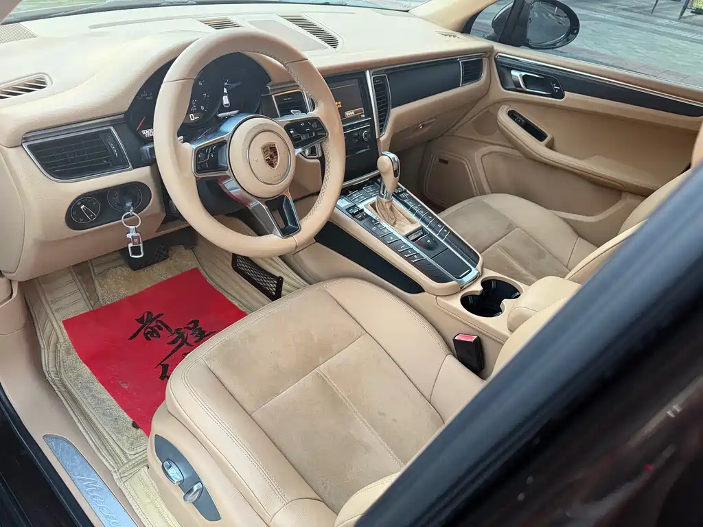 Porsche Macan — миниатюра 8