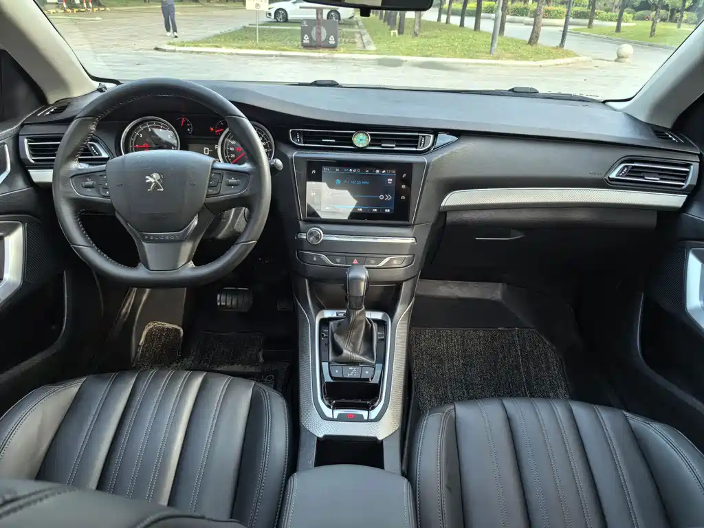 Peugeot 408 — миниатюра 11