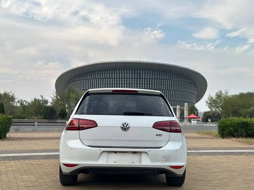 Volkswagen Golf — миниатюра 5