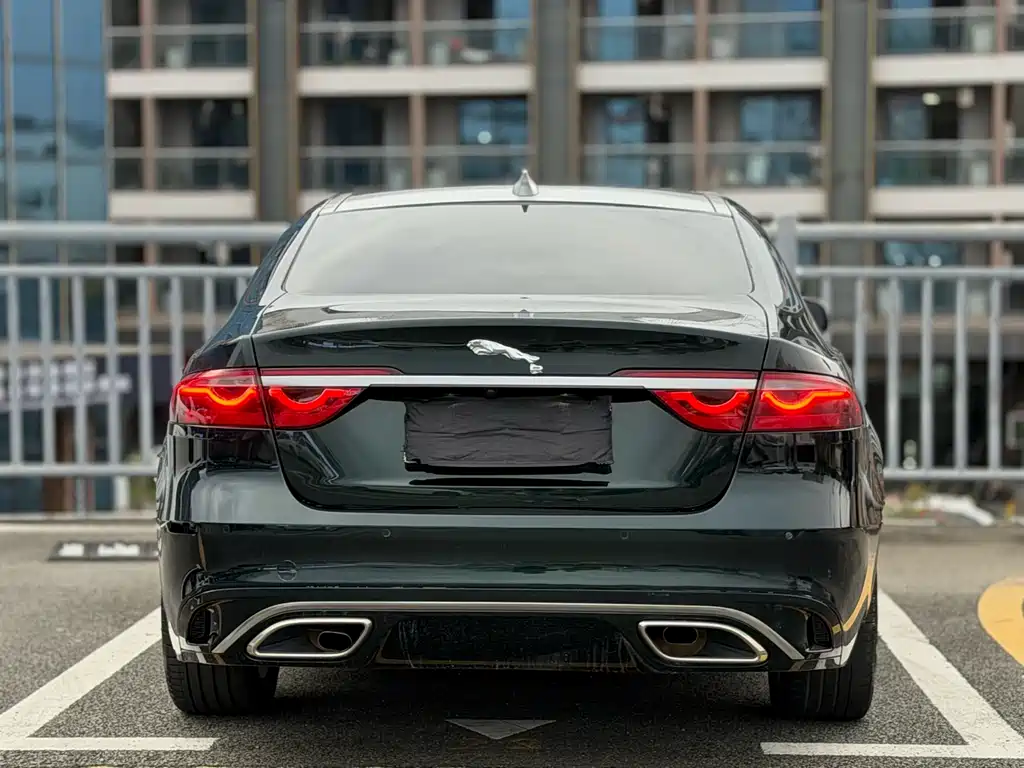 Jaguar XFL 2023 XFL 2.0T P250 Premium Luxury