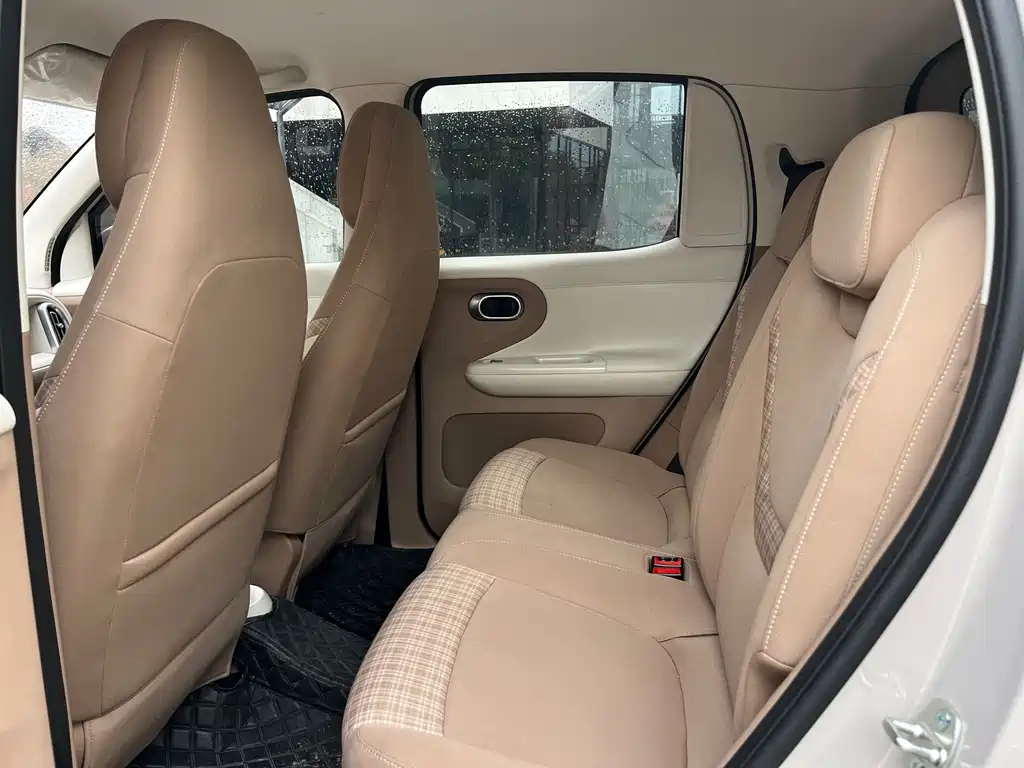 Wuling MINIEV — миниатюра 7
